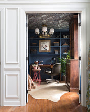 Įkelti vaizdą į galerijos rodinį, Pilkas karvės kailis XXL