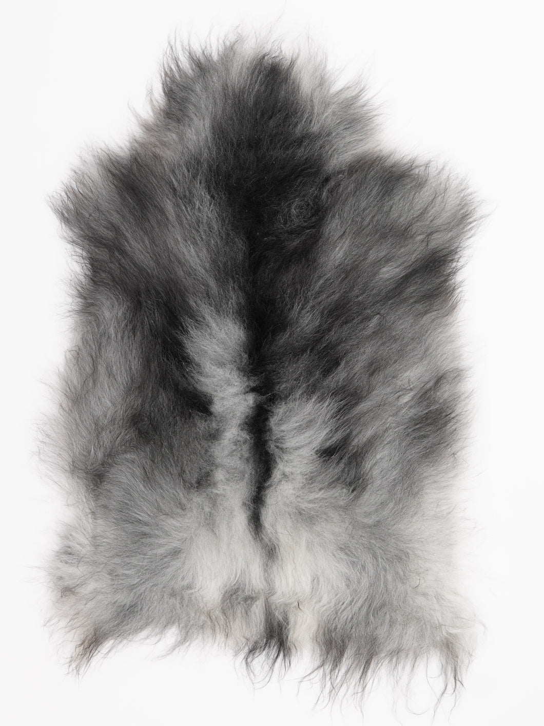 Pilkas islandiškas avikailis M