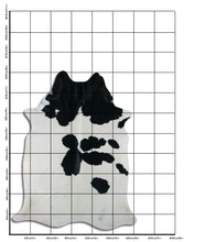 Načíst obrázek do prohlížeče Galerie, Černá a bílá hovězí kůže XXL
