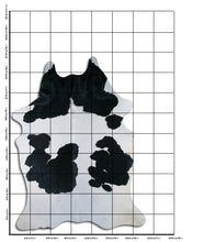 Načíst obrázek do prohlížeče Galerie, Černá a bílá hovězí kůže XXXL
