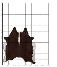 Įkelti vaizdą į galerijos rodinį, Rudas karvės kailis L
