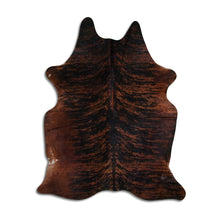 Načíst obrázek do prohlížeče Galerie, Exotická hovězí kůže XL
