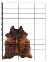 Načíst obrázek do prohlížeče Galerie, Exotická hovězí kůže L
