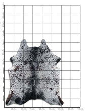 Načíst obrázek do prohlížeče Galerie, Exotická hovězí kůže XL
