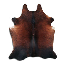 Įkelti vaizdą į galerijos rodinį, Rudas karvės kailis L
