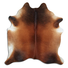 Įkelti vaizdą į galerijos rodinį, Rudas karvės kailis XL
