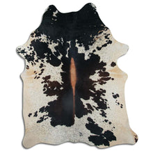 Načíst obrázek do prohlížeče Galerie, Exotická hovězí kůže XL
