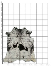 Načíst obrázek do prohlížeče Galerie, Exotická hovězí kůže L
