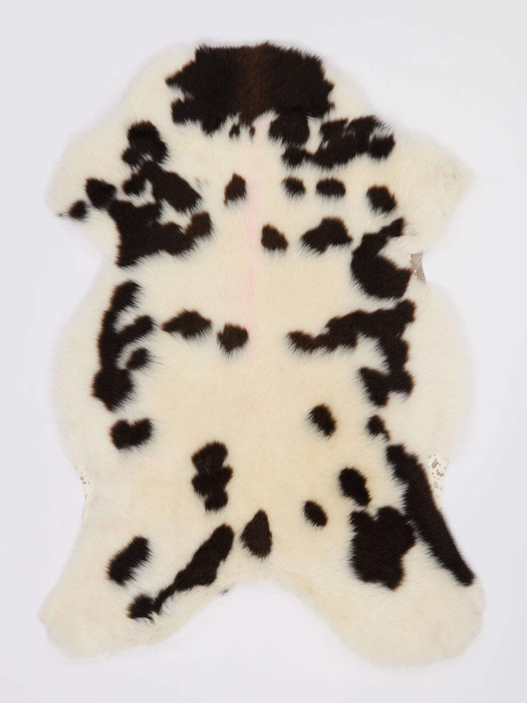 B klasės Vícebarevná ovčí kůže (itin trumpi plaukai) M