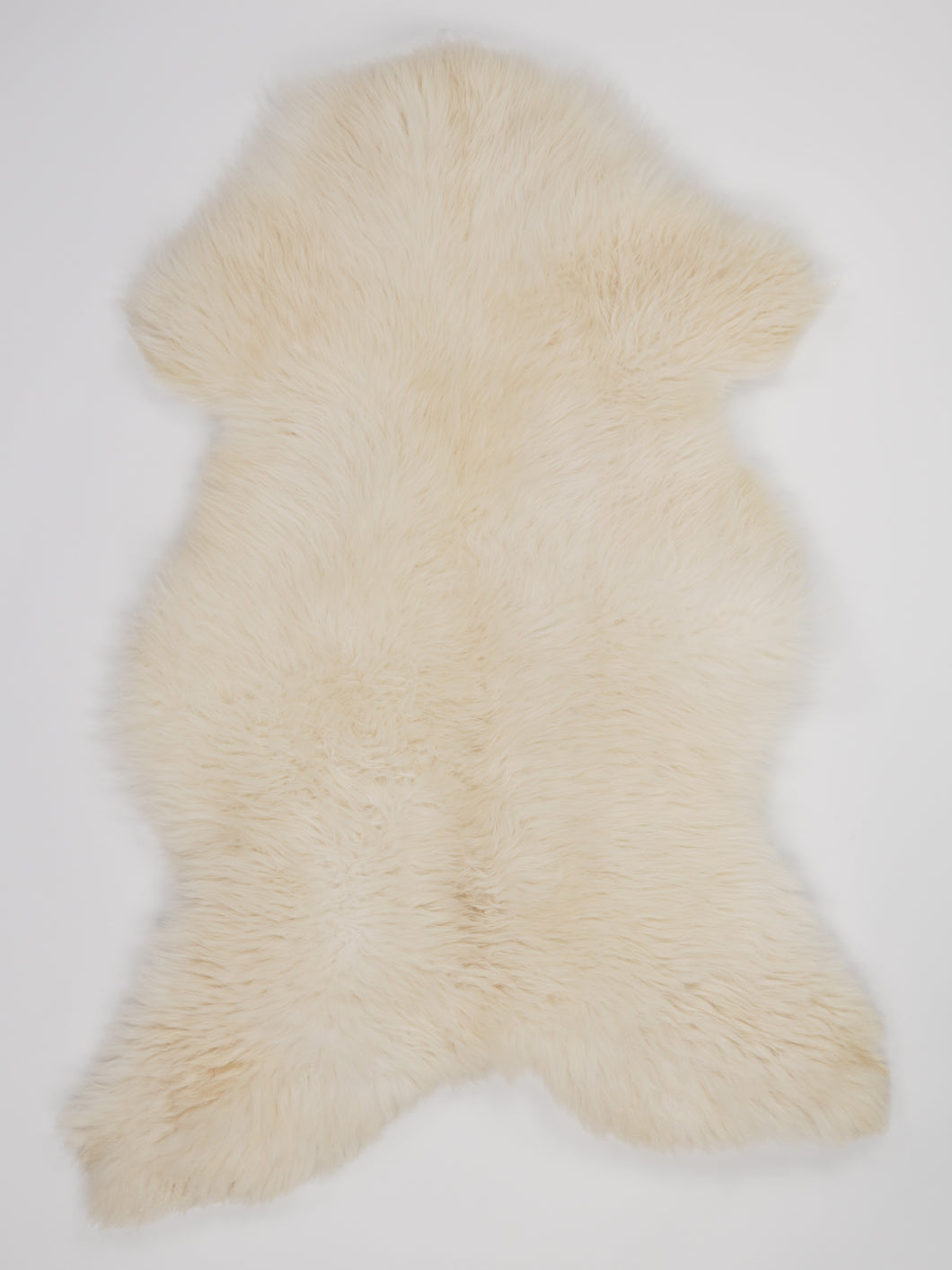 Bílá skandinávská ovčí kůže L