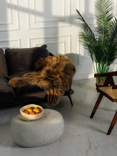 Načíst obrázek do prohlížeče Galerie, Islandská ovčí kůže
