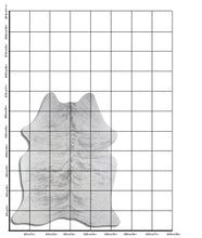 Įkelti vaizdą į galerijos rodinį, Pilkas karvės kailis L
